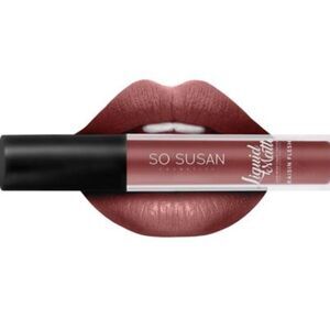 ✨ HP✨SO SUSAN Liquid Matte in Raisin Flesh✨